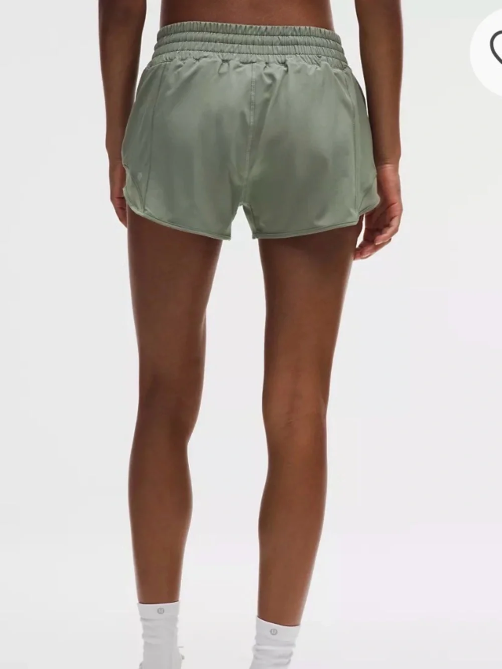 NWT Lululemon Hotty Hot 🔥 LR Shorts 2.5 